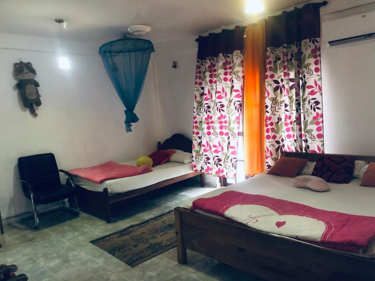 Thisara Pool Resort Kataragama & Yala-Kabiliththa Safari エクステリア 写真